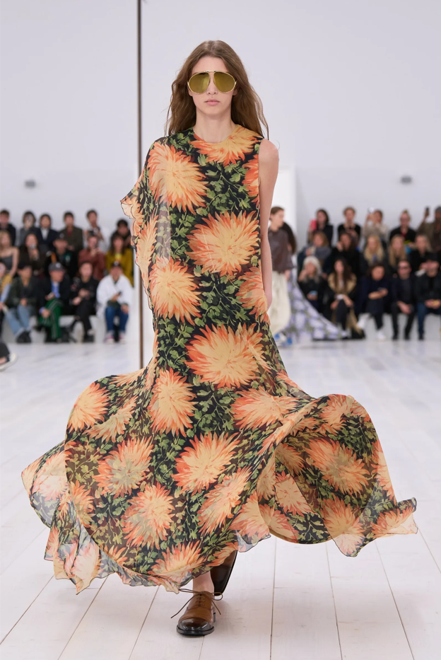 Flowers: 3 looks to wear prints this summer