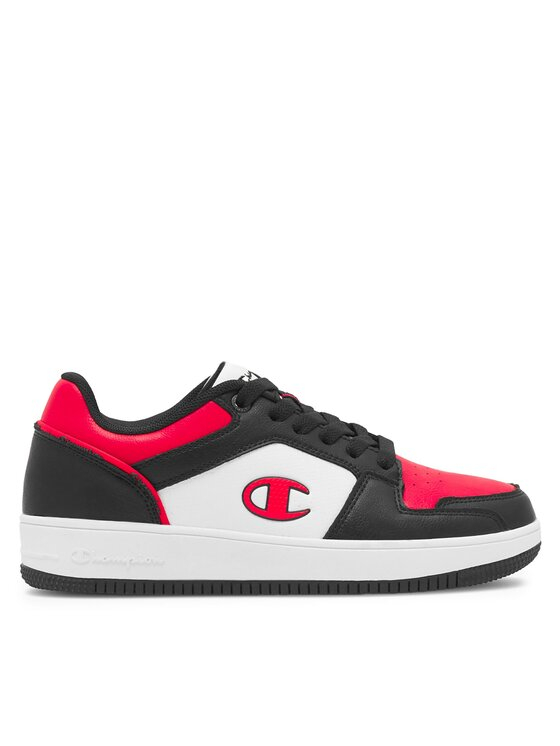 How to Choose Kids’ Trainers, Sneakers and Sports Shoes by Activity and Season
