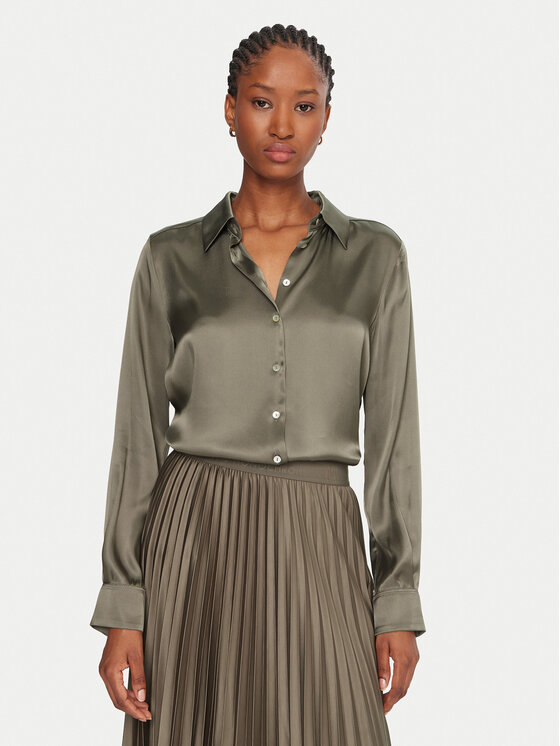 What We'll Be Wearing in 2026: Dresses, Denim, Sporty Chic and Accessories