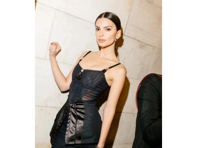 Tory Burch и впечатляващата и модна кариера. Уникални дизайнерски колекции и виждания за модата.