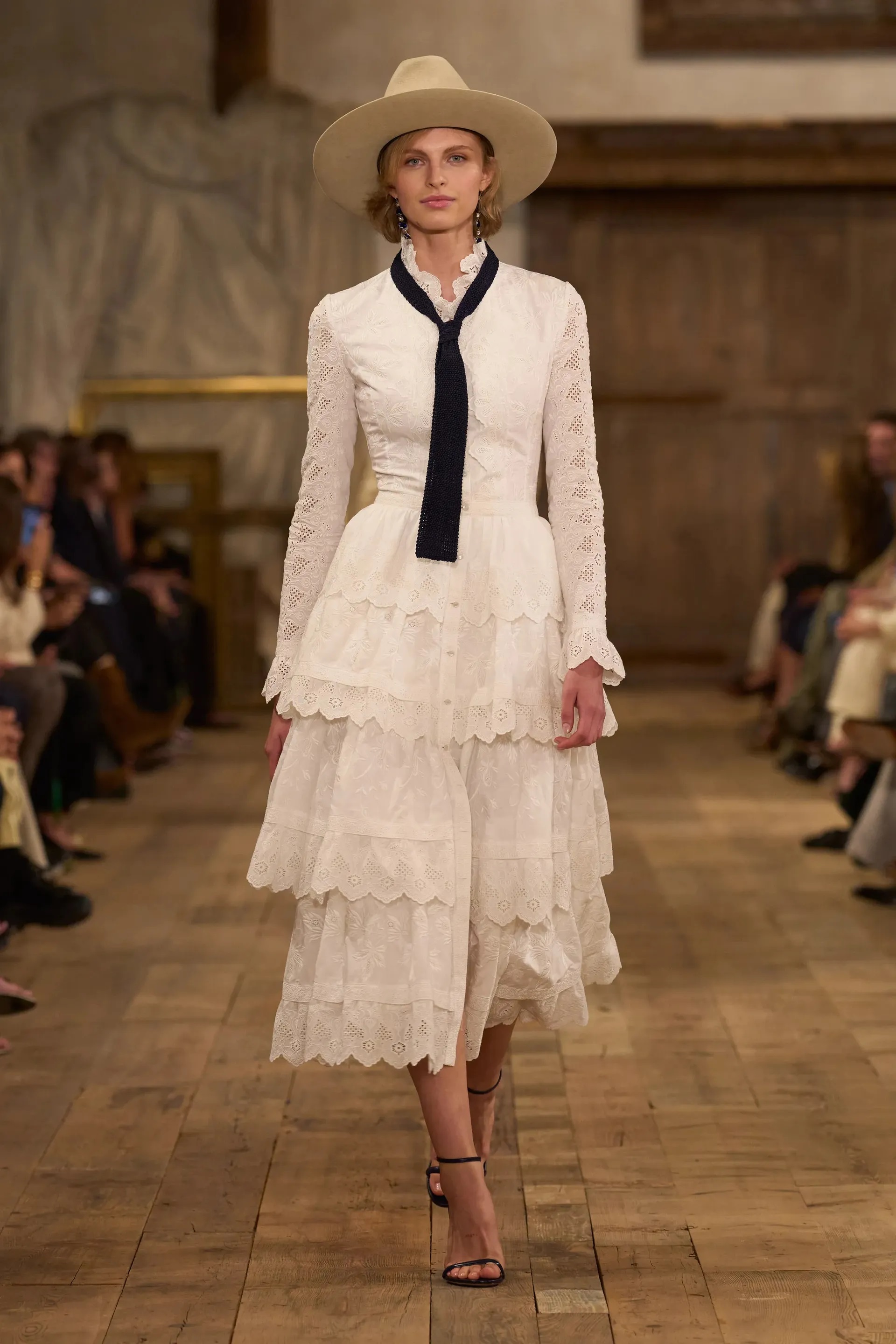 Ralph Lauren 2 дамска мода 2023/2024